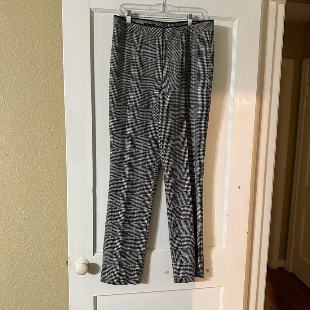 Escada virgin wool pants size 42